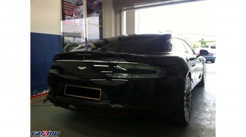 ASTON MARTIN RAPIDE 03