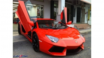 LAMBORGHINI AVENTADOR LP700 07