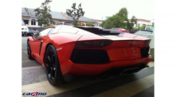 LAMBORGHINI AVENTADOR LP700 10