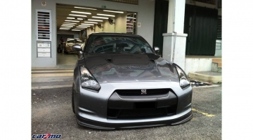 NISSAN GT-R35 01