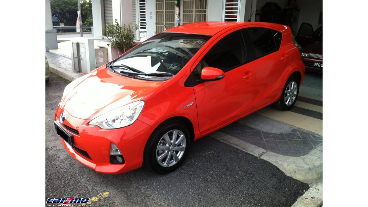 TOYOTA PRIUS C 02